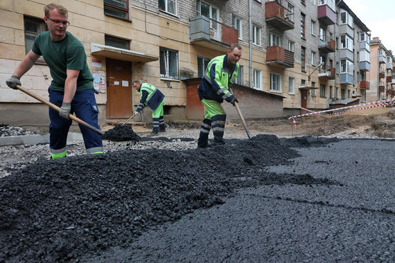 Ремонты дворов в городах завершат к сентябрю