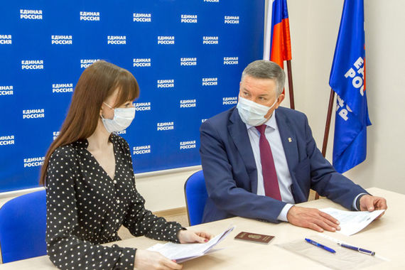 Губернатор подал документы на участие  в предварительном голосовании «Единой России»