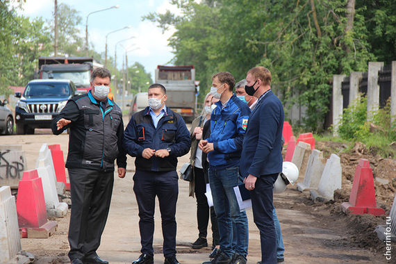 Улицу Горького в Череповце расширяют до трех полос