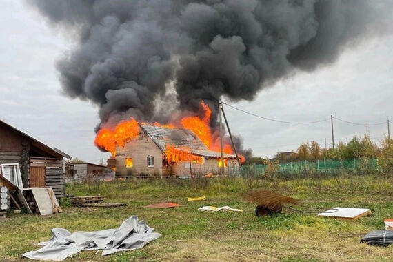 Многодетная семья под Вологдой осталась без крова