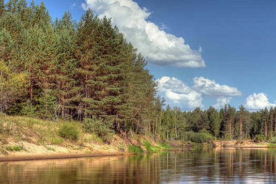 Город героев на лунной реке