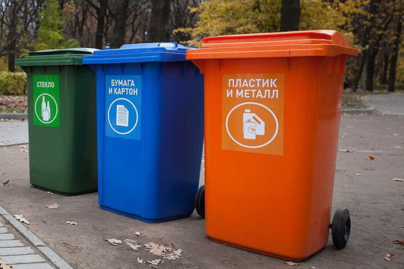 Мусорные свалки космонавты видят даже с орбиты