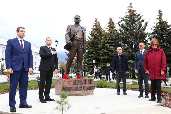 Руководителю и человеку