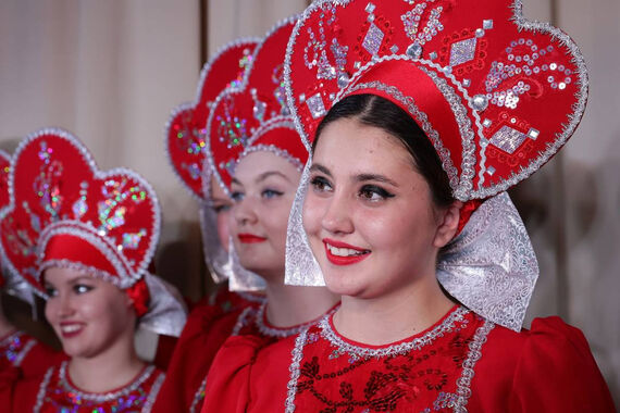 Пустились в пляс