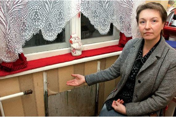 Семья в Шексне уже полтора года живёт без батарей отопления